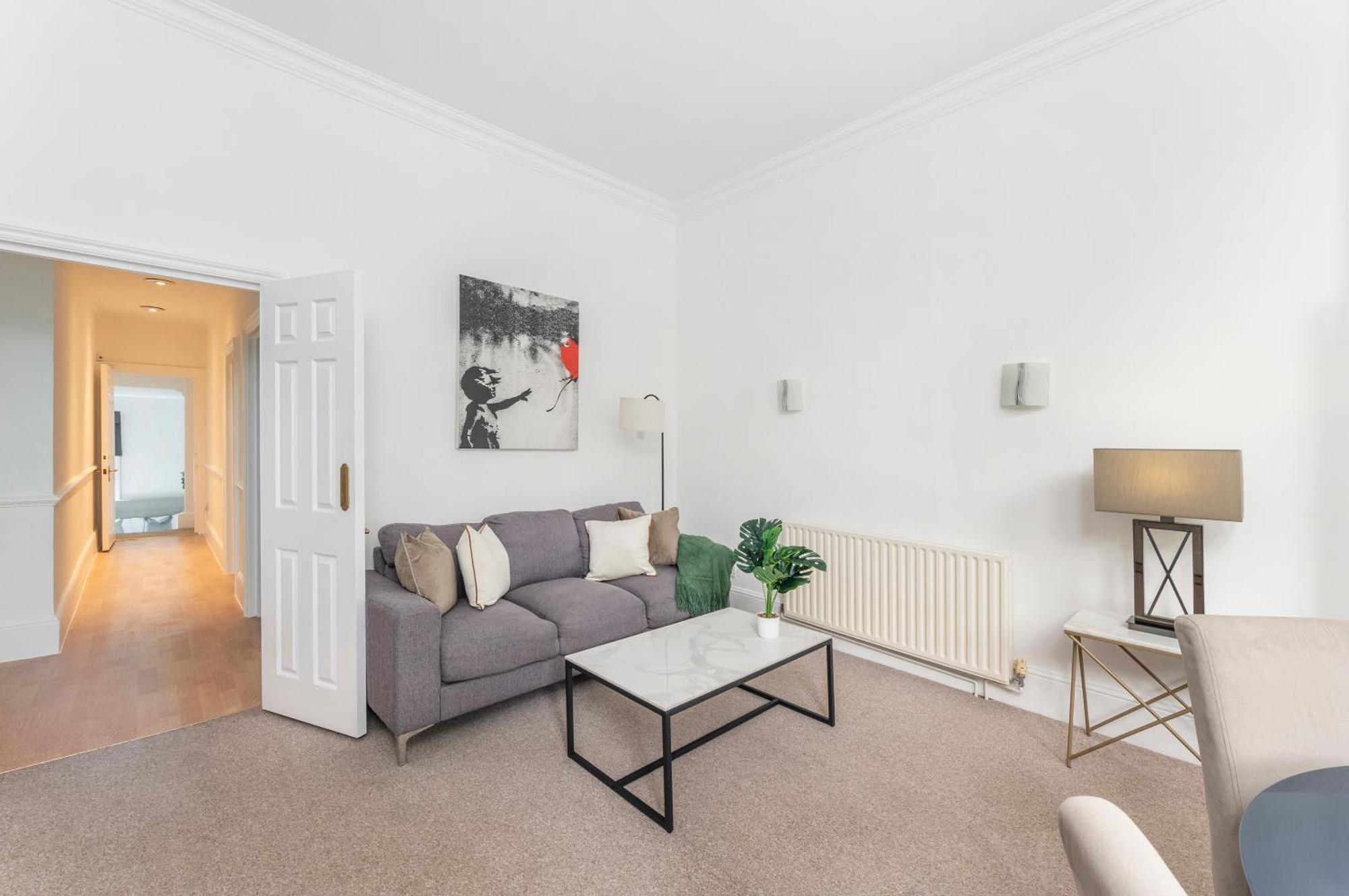 2 Min Walk Earls Court Station - Luxury 2 Bedroom Flat Лондон Экстерьер фото